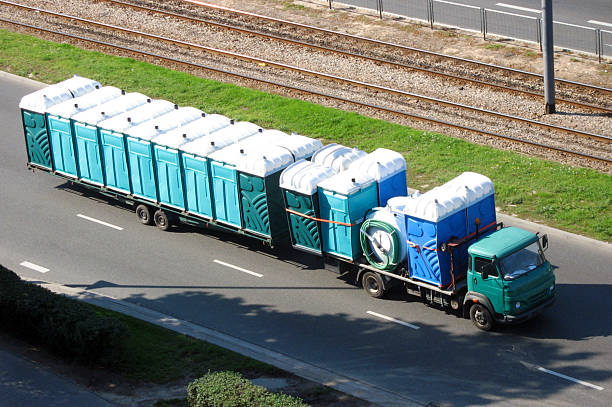 Best Porta potty delivery and setup  in Great Neck Estates, NY